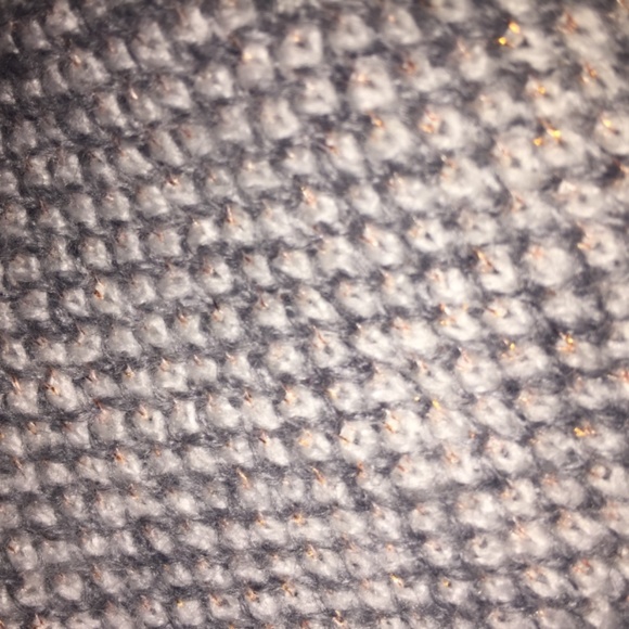 H&M Rose Gold Throw - Picture 2 of 3